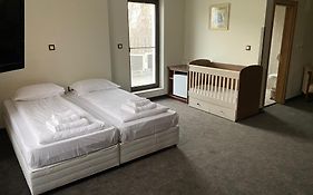 Hotel Domenic Free Parking